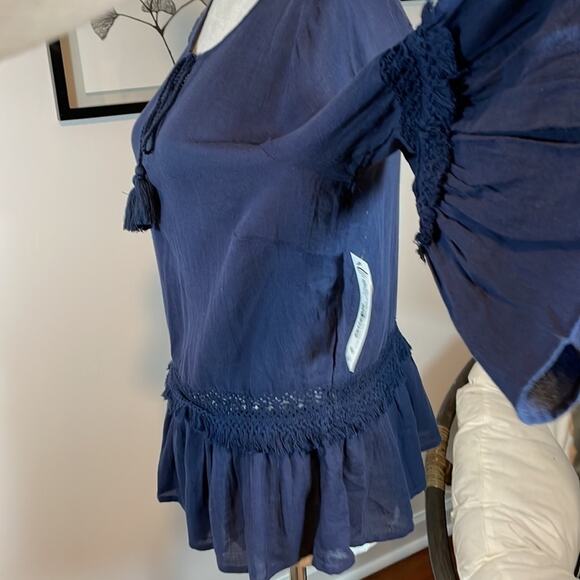 NWT a.n.a. Williamsburg navy tunic blouse - Picture 5 of 10